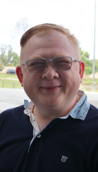 东:旅游业者不认同,将浮罗交怡打造成穆斯林首选旅游胜地的建议,认为此举过于局限在某一个范围,将使到旅游业不进反退,甚至东海岸的岛屿也并未有如此的建议。