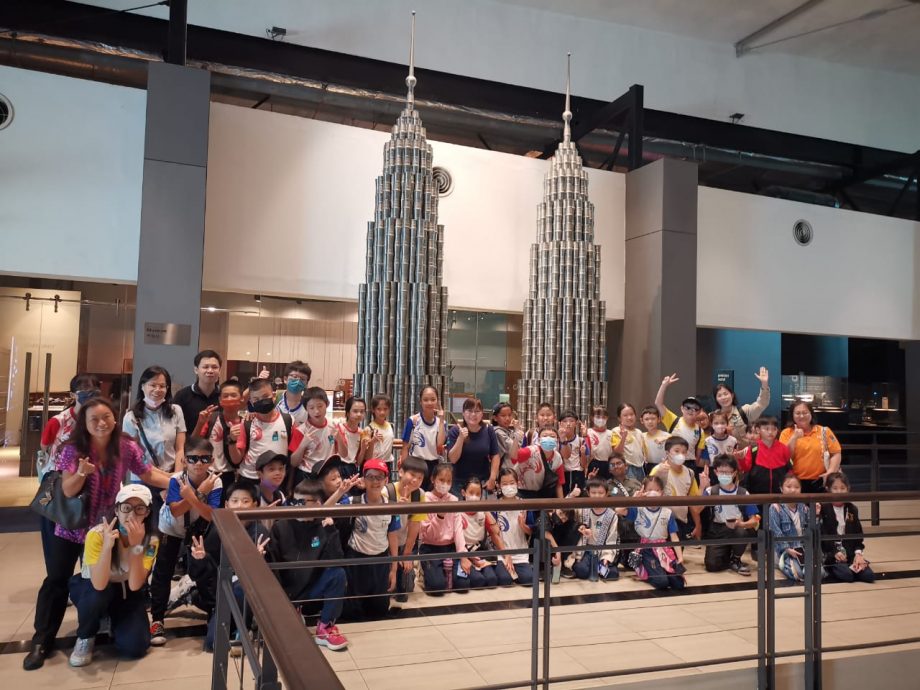 东:柴油价暴涨55.8%,旅游公司将调高国内旅游团费