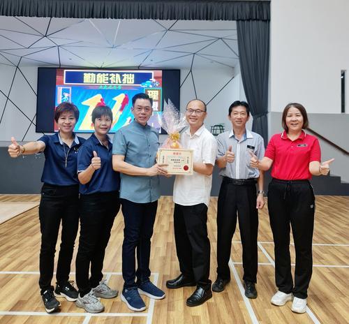 东:直凉华小激励讲座
