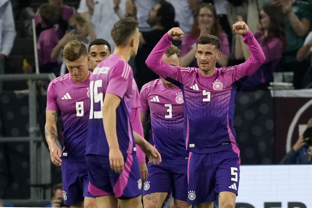 主场2比1逆转希腊 德国友谊赛备战全胜