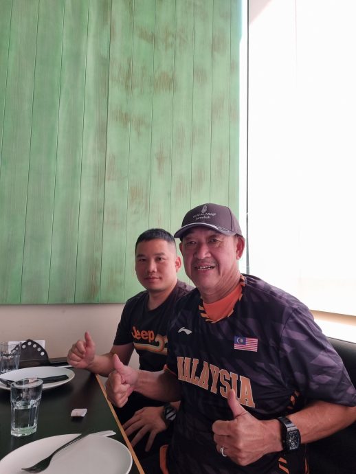 亚冠篮球联赛| 场上敌对千里迢迢赴迪拜挺对手  柔南虎向森金群利学习