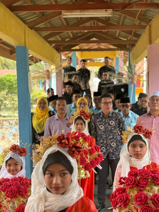 伊斯兰党副主席拿督莫哈末阿玛坦言，尽管倒戈的丹州日里区国会议员查哈利和话望生区国会议员莫哈末阿兹兹是用伊党的标志在第15届全国大选上阵竞选，不过，他们并没有沿用伊党的“宣誓效忠（bai'ah）”之法。