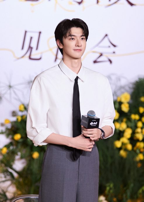 刘亦菲新剧吻戏密集 ​2集与彭冠英亲了15次