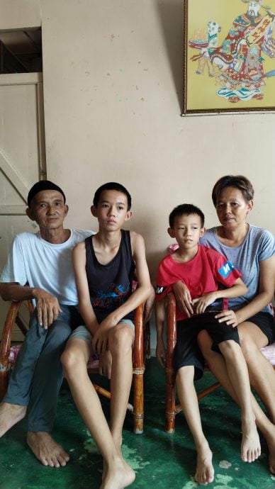 (取代签发)霹/边头/善心人士援助黄忠发一家 3.6万医疗生活费筹足