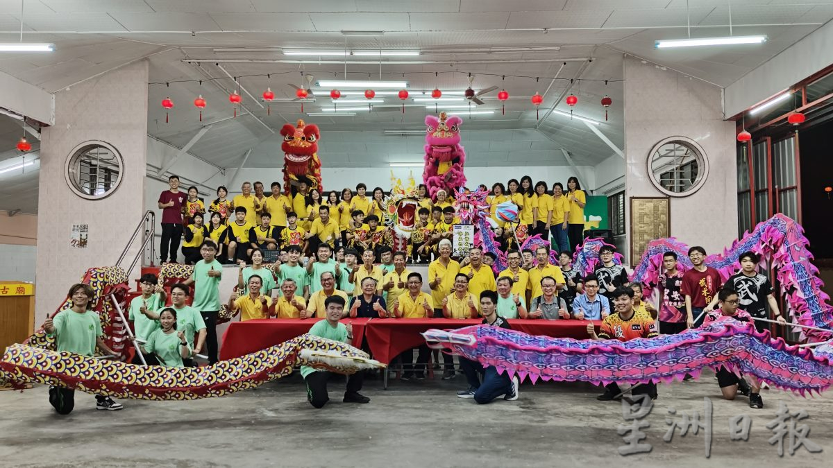 台湾客家𪹚龙隆重登场 龙舞翻腾引爆全场