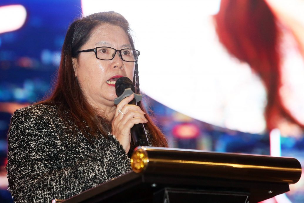 吁政府解决通膨问题 梁小琴:非转嫁人民