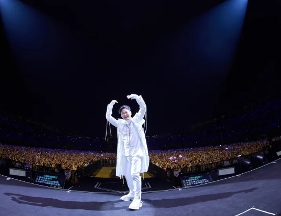 吞飞蚊笑纳蛋白质 张信哲嗨喊:难怪我体力好