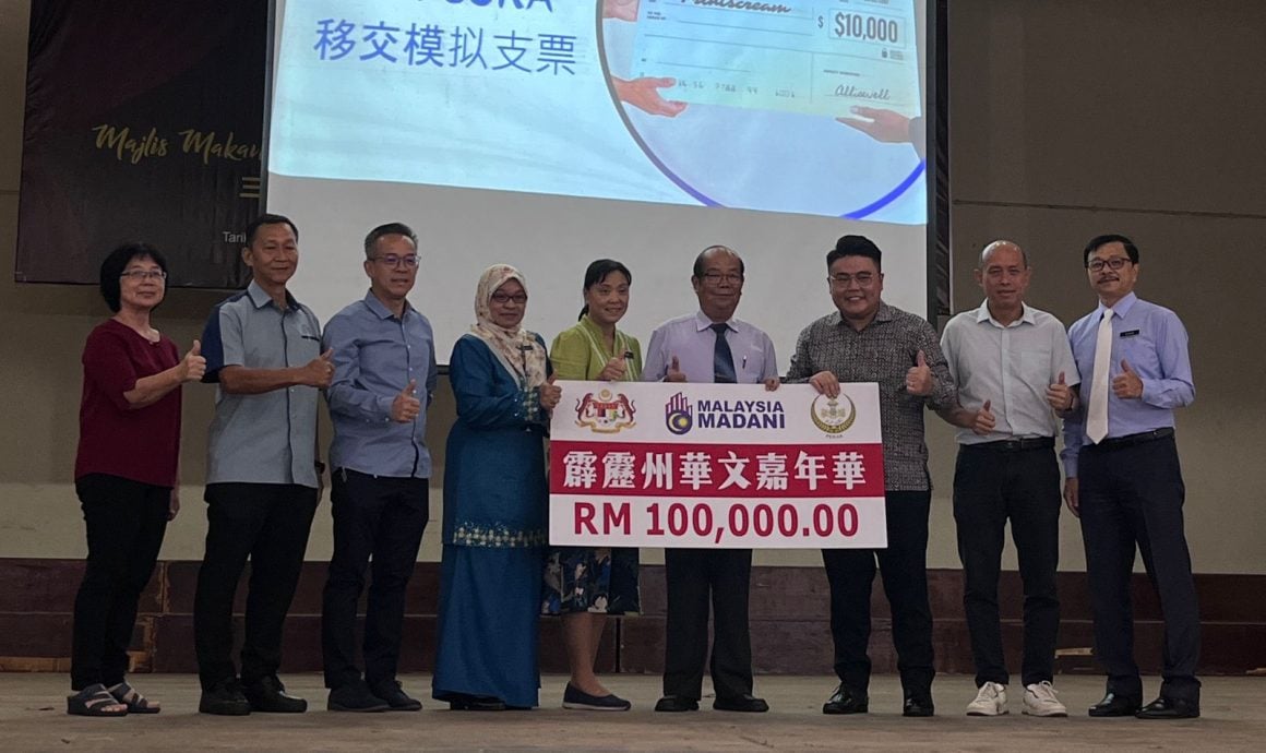吴家良:以免教师萌退意 校方勿增繁文缛节负担