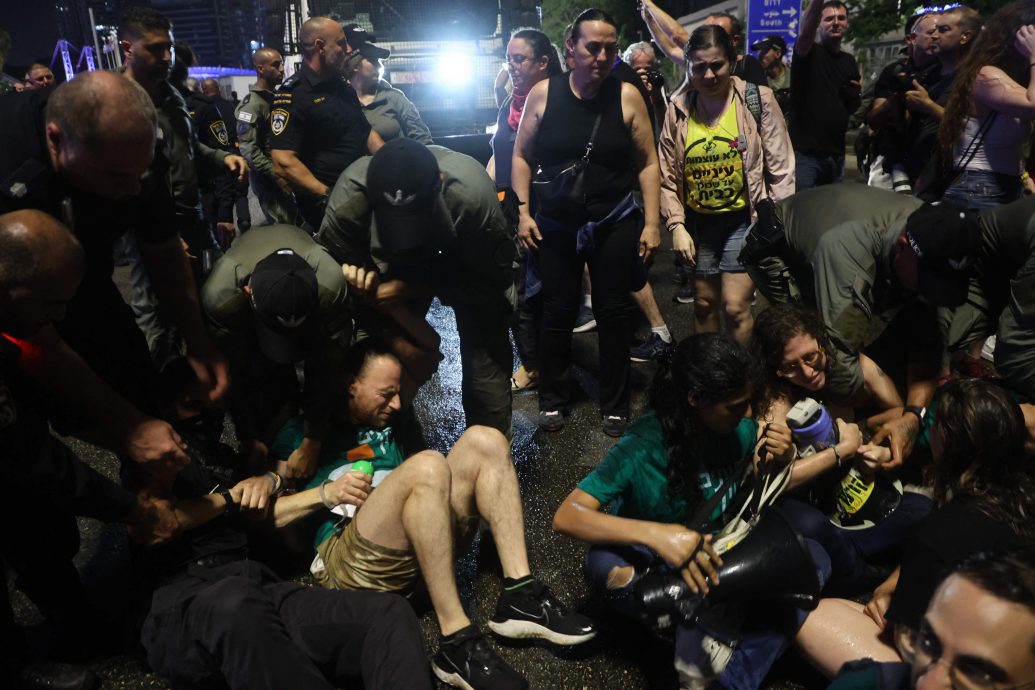 哈马斯:以军为救4人质发动袭击 酿至少200人死