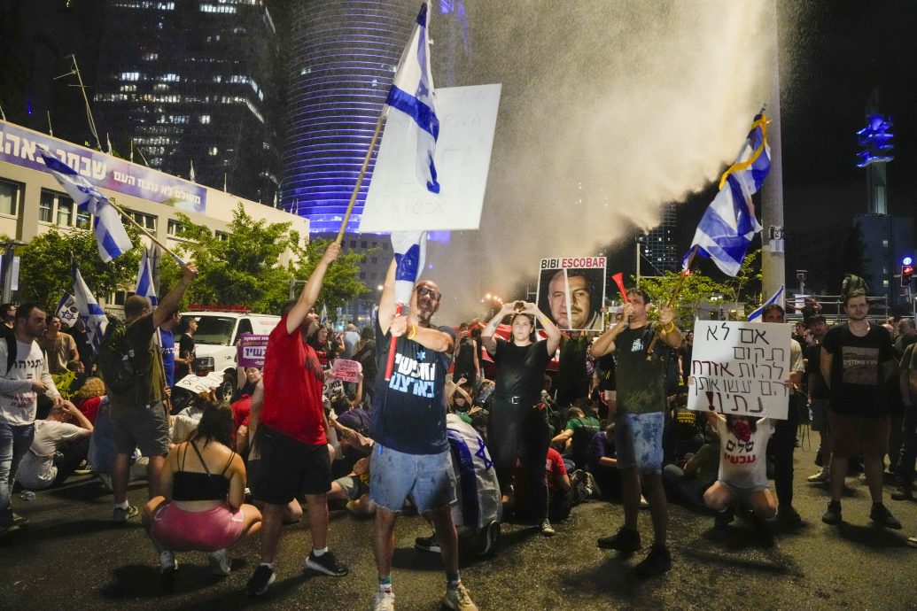 哈马斯:以军为救4人质发动袭击 酿至少200人死