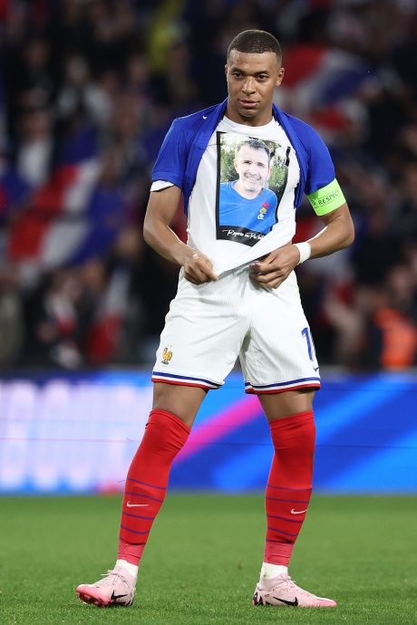 国际足球友谊赛| 加盟皇马后心情大好 姆巴佩造3球率法国大胜