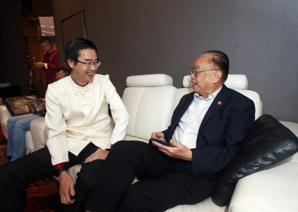大都会封底／本报95周年报庆KL区晚宴（画页）／14图