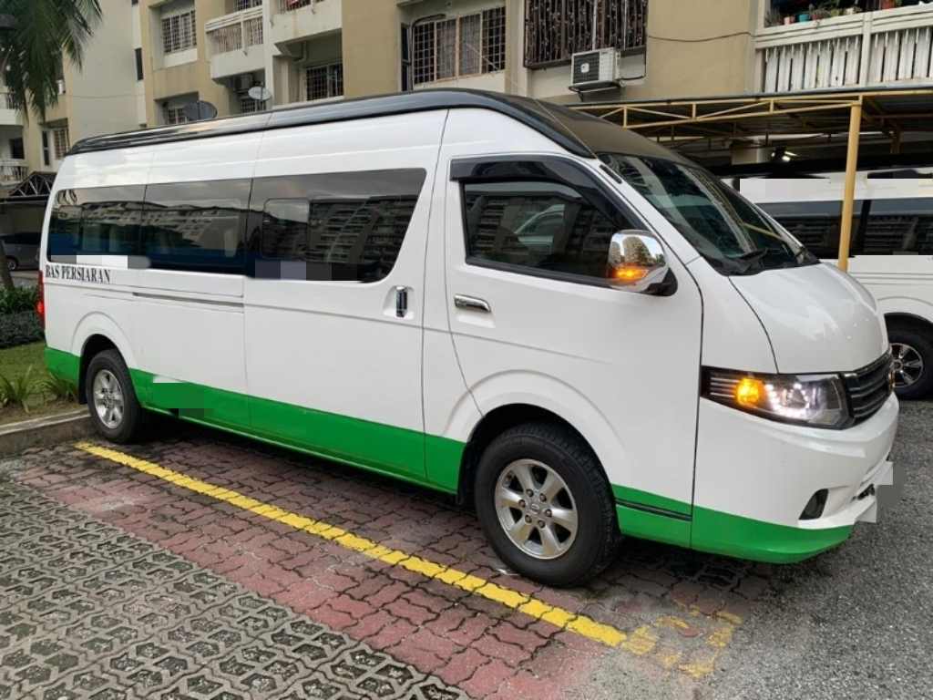 大都会/封面/赵启兴谈旅游巴士不获柴油补贴的影响