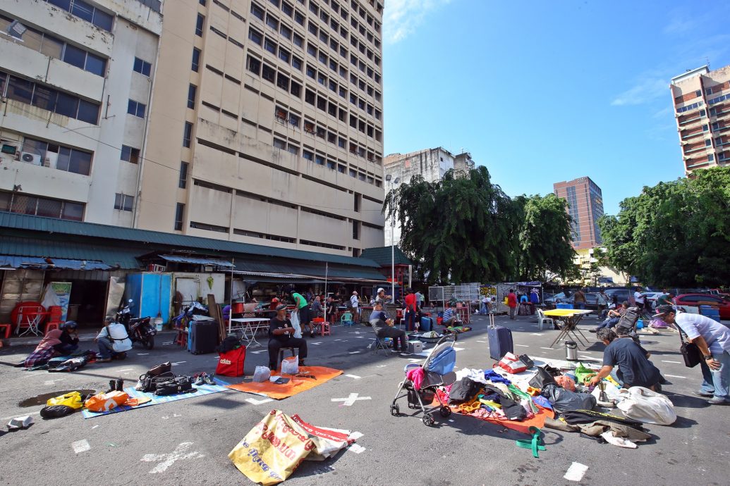 大都会封面/李霖泰菜市场提升工程未开展/10图