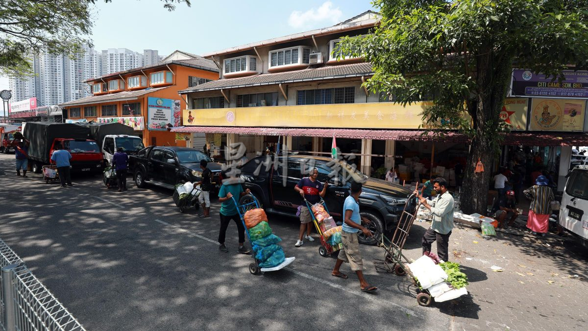 大都会封面/隆批发公市出现“丐帮”/10图