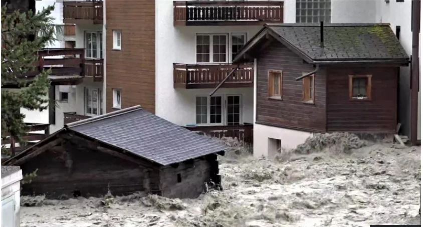 天下事 主文 中国暴雨预警最高级别