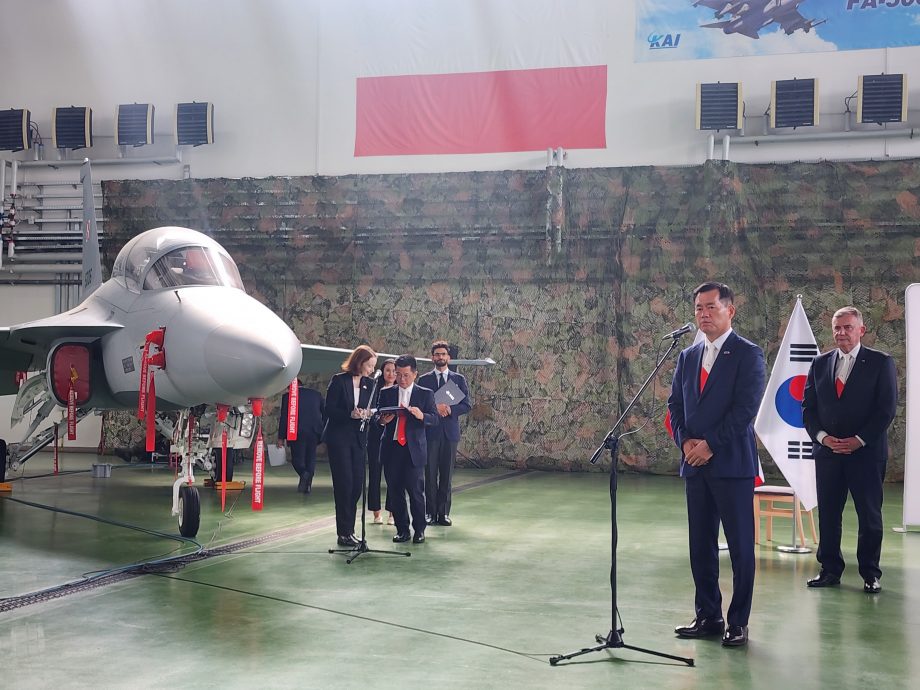 天下事主文)普汀扬言送武器至朝鲜 美国表忧心