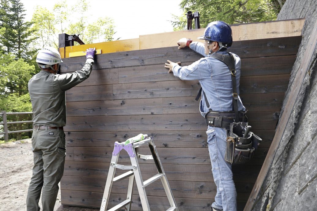 富士山人潮塞爆 7月1日启用“闸门”阻登山乱象