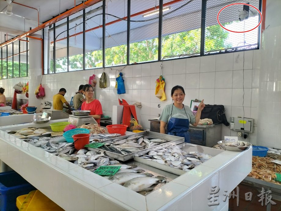 峇央峇鲁湿巴刹 装修完成小贩大赞