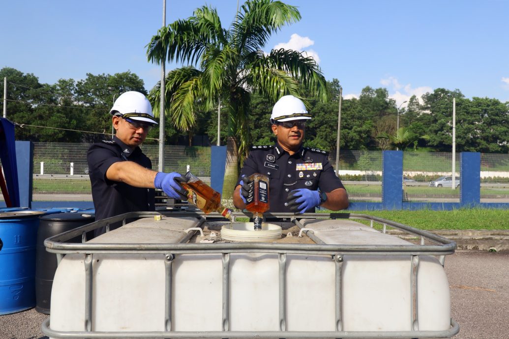 *已签发* 柔：走私烟酒和比特币挖矿机，依警区销毁42万结案证物