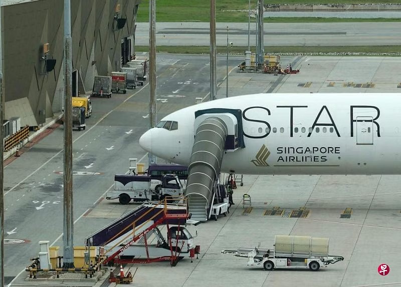 *已签发*柔:狮城二三事:因SQ321事故后患上飞行恐惧症 更多新加坡人到心理诊所求助