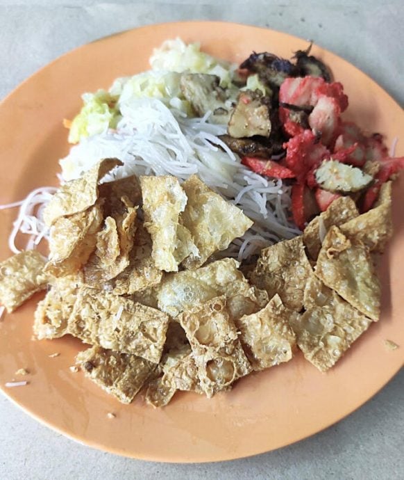 **已签发**柔:狮城二三事:面食加5种素料,20年来只卖一块八
