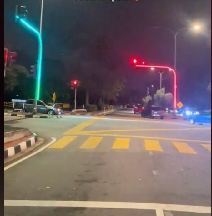 酷炫交通灯夜晚更吸睛,网民大赞