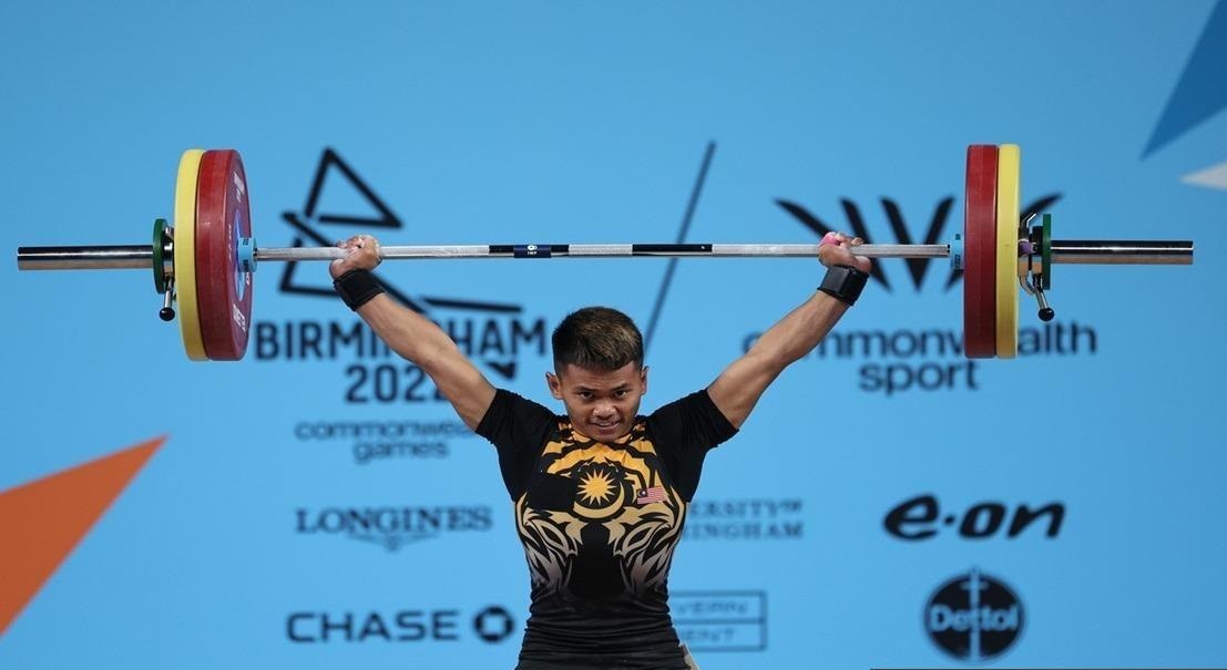 巴黎奥运会| 出征前前往福地云冰充电  阿尼克自信奥运举出奖牌