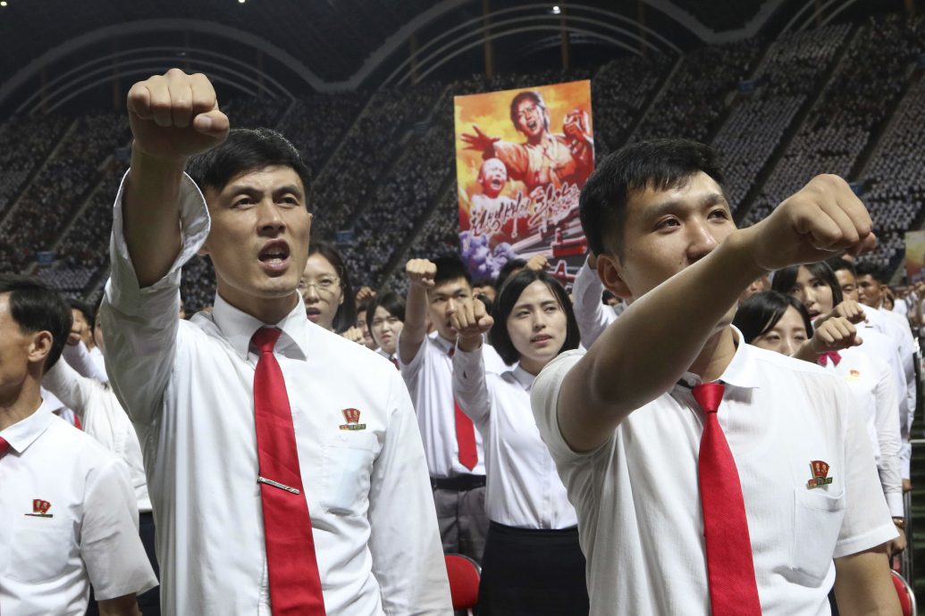 平壤10万人参加反美集会 有外国外交官现身