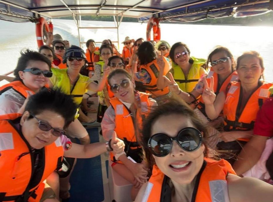 李婉华来马旅游开直播 预告将吃榴梿放题