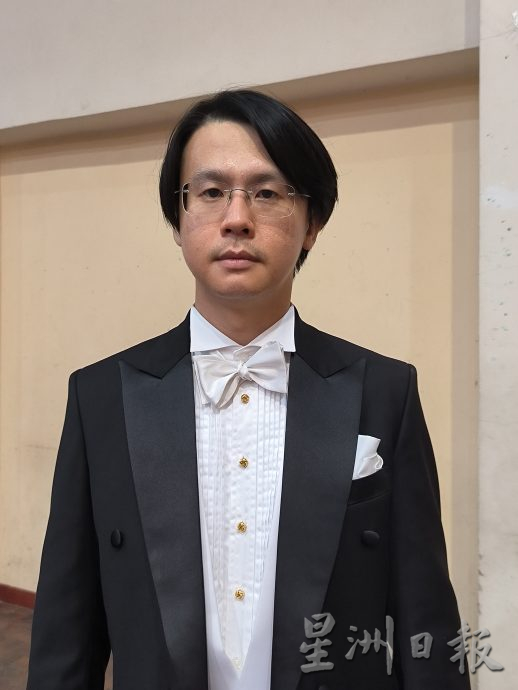 柔: 《龟来序曲》大合奏 近千人共赏音乐飨宴