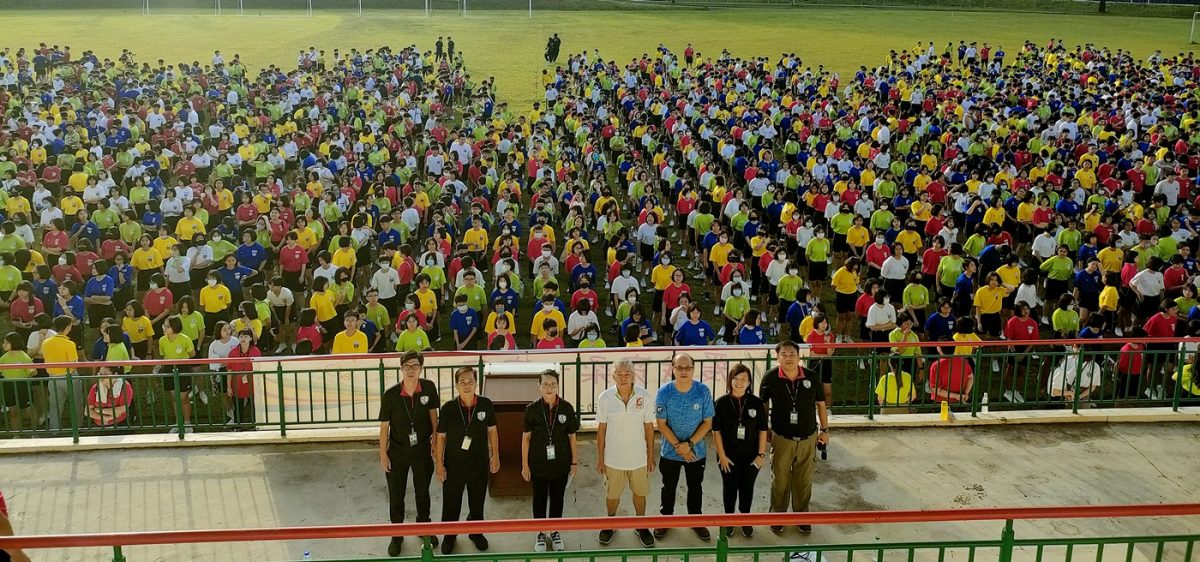 柔：教育版头条：古宽5000师生越野步行