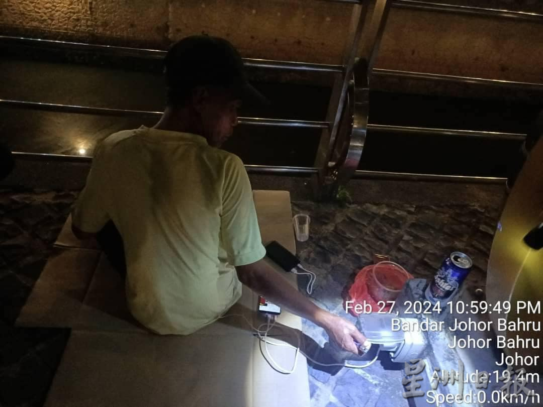 柔:新山市长:树倒夺命事故频传 检查200“遗产树”