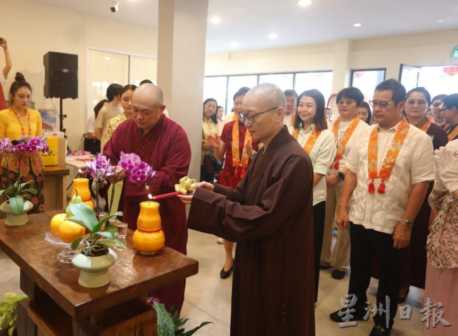 柔:新闻:灵鹫山柔佛佛学会讲堂开光大典 宽敞庄严 可办更多活动