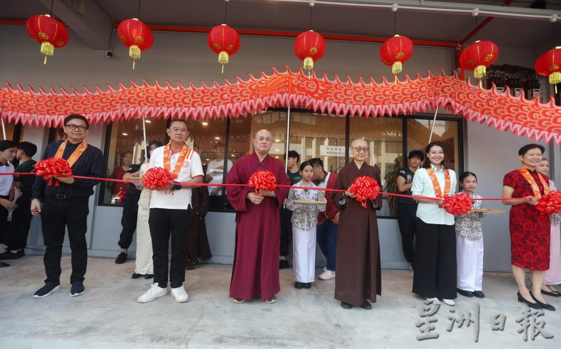 柔:新闻:灵鹫山柔佛佛学会讲堂开光大典 宽敞庄严 可办更多活动