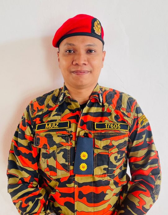 柔：疑生火酿林火，诗巫岛山顶狂烧3天