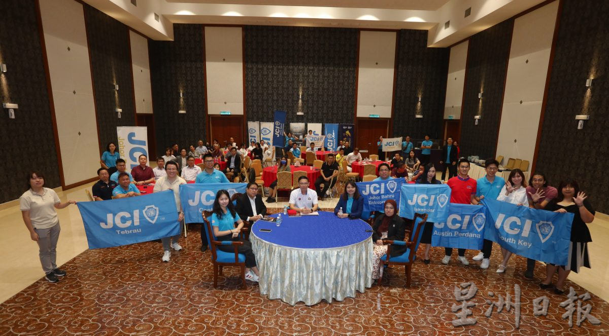 柔：盼齐发展量子计算产业链  柔向狮城“招手”