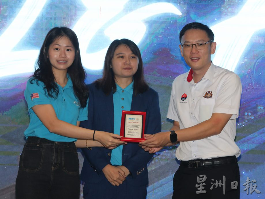 柔：盼齐发展量子计算产业链  柔向狮城“招手”