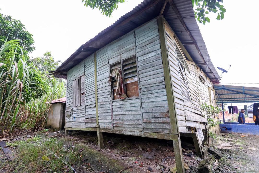 柔：翁哈菲兹：拨款逾5000万令吉  助赤贫家庭修筑房屋