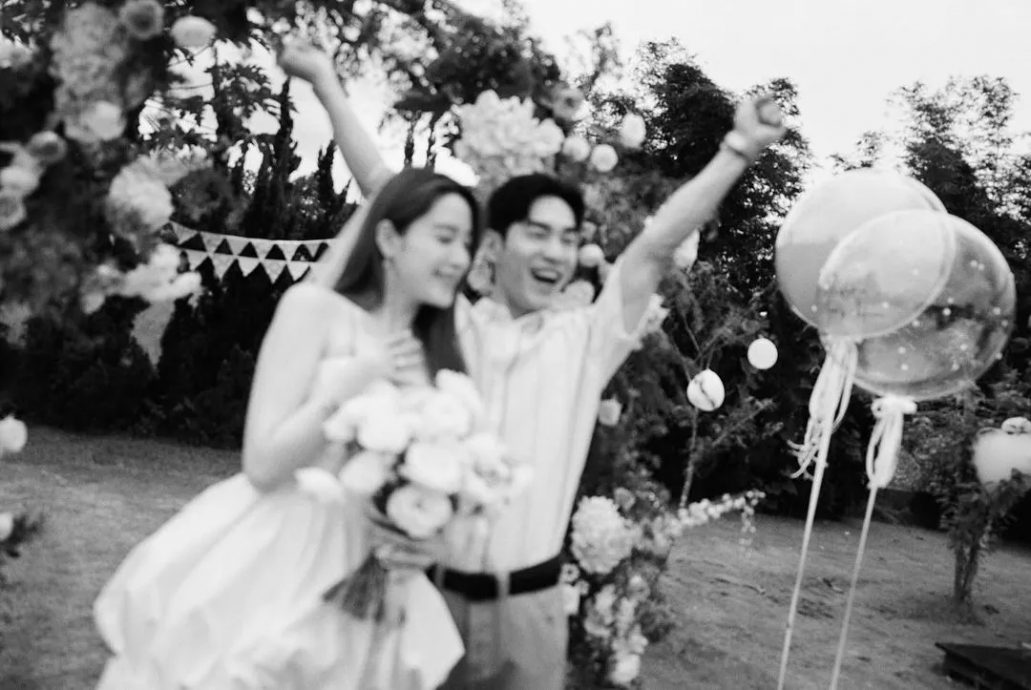 欧阳妮妮被张书豪幸福套牢 喊“Yes, we do”答应嫁了