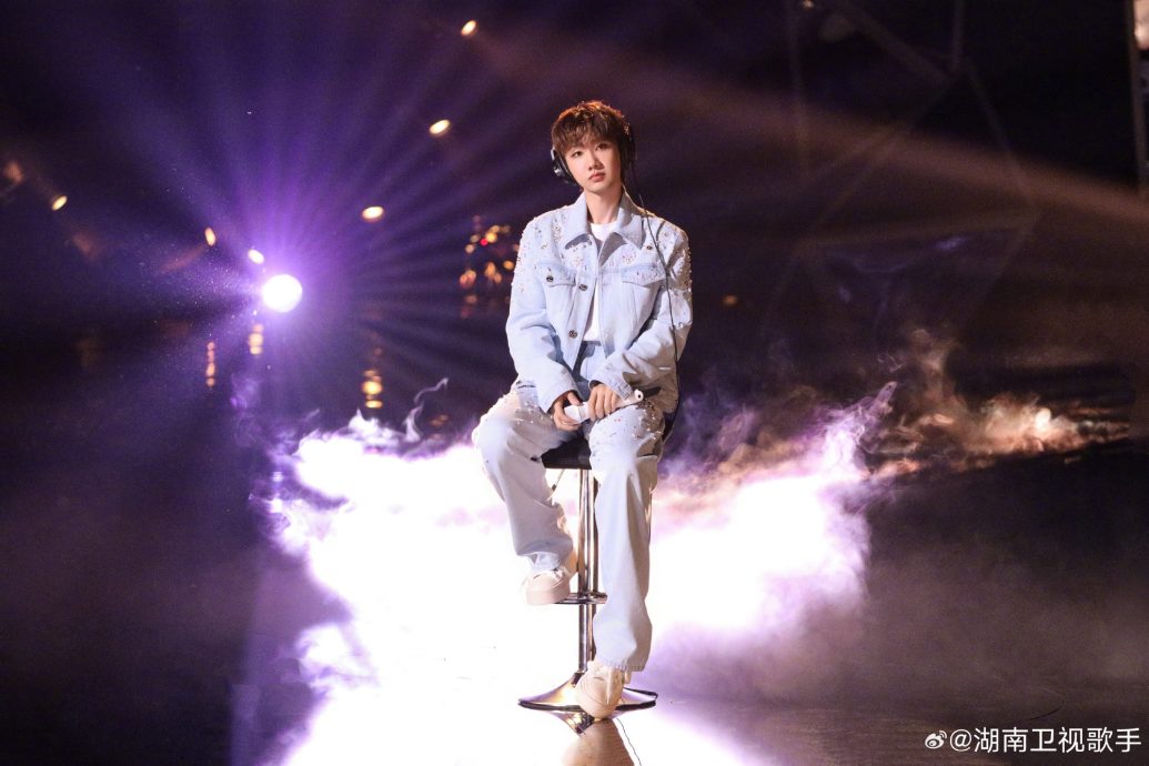 歌手2024|那英唱《搁浅》开口走音 网嘲:真的搁浅了