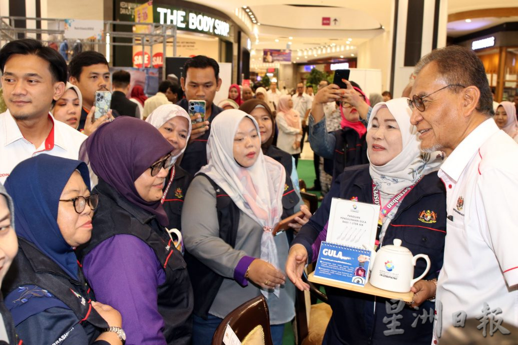 每2人有1人超重，卫长：国民需展开“反糖战争”