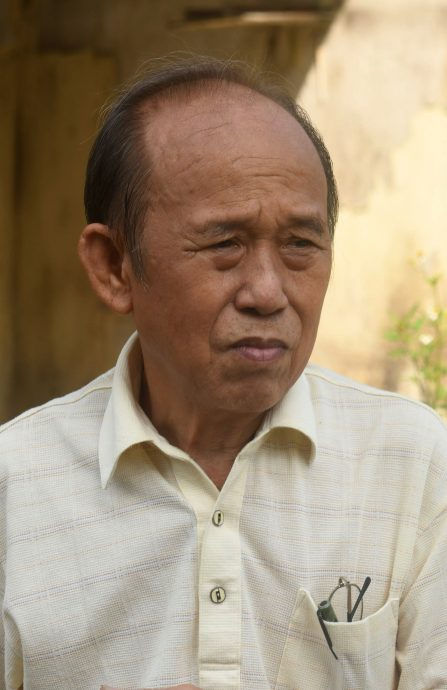 沙登新村早市巴刹未拆建 杂草藏蛇虫抄捷径怕怕