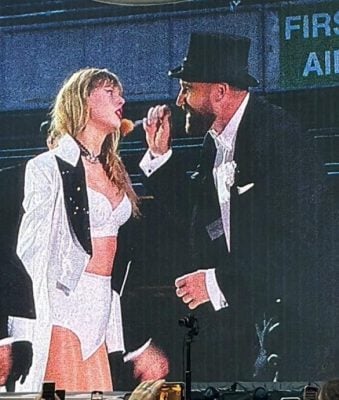 泰莱伦敦尾场撒最猛“狗粮” 男友登台玩公主抱