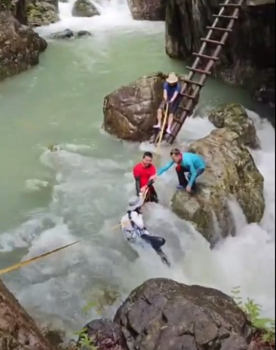 浙江台州两游客绳索横渡溪流被冲走身亡 专业人士:“死亡V字”酿悲剧