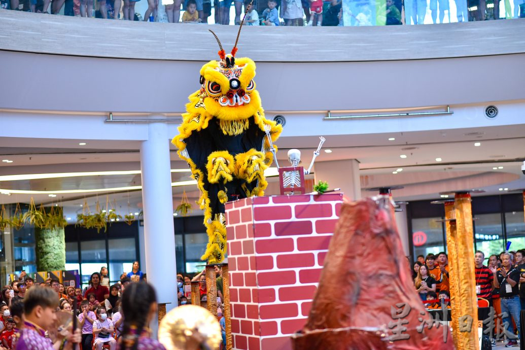 版头,也转大柔佛-大都会/柔佛沙威文青龙狮团荣获高桩狮王冠军!/12图(可选下)