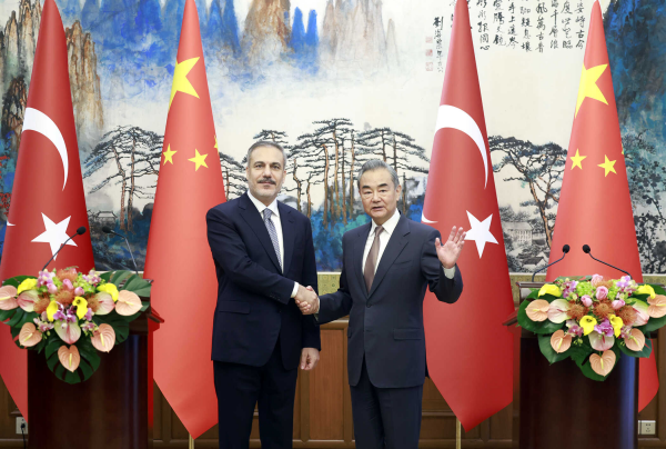 王毅:支持“六点共识”的国家越多,实现和平的前景就越光明