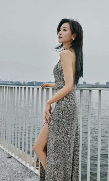 白玉兰奖|陈晓爆婚变后顶光头亮相 网问:那个和尚是谁