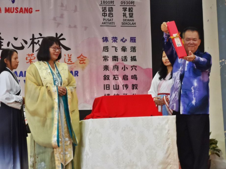 百乐姐妹会庆祝双亲节晚宴 捐3机构