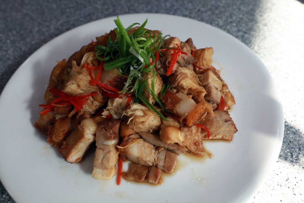 私房好菜 | “宝爸厨房”4烧肉料理  官耀鸿下厨减压 最爱研究新菜色